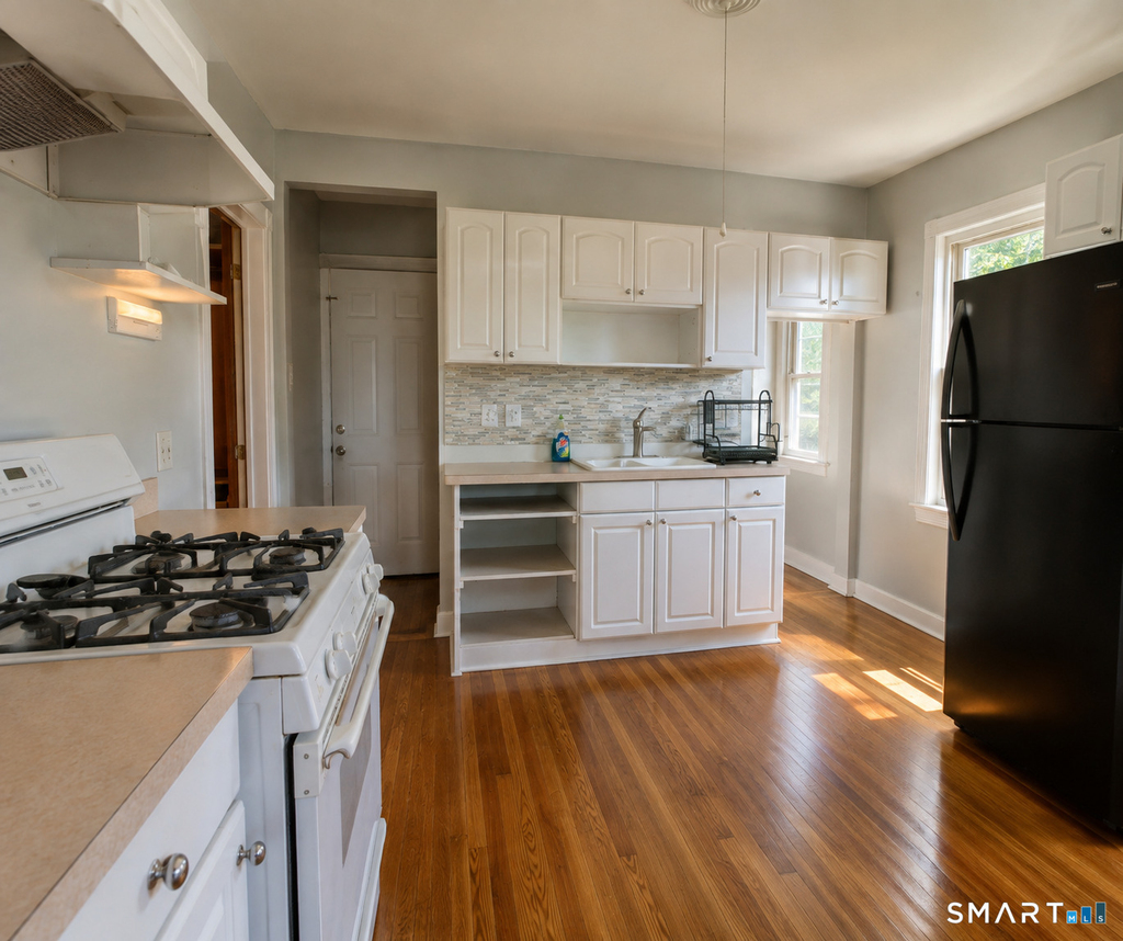 53-55 Davis Avenue - Photo 1