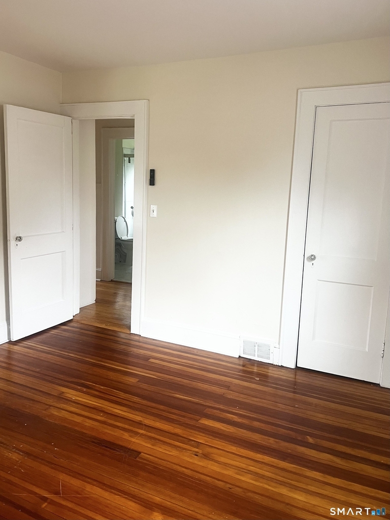 243 Henry Avenue - Photo 8