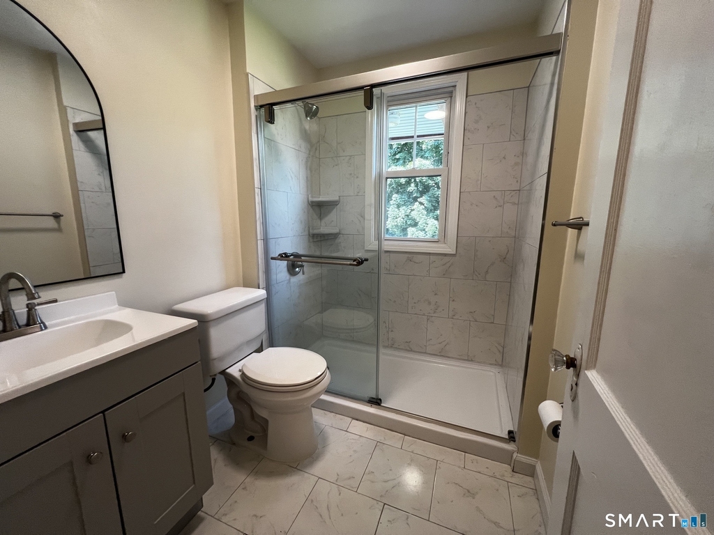 243 Henry Avenue - Photo 3