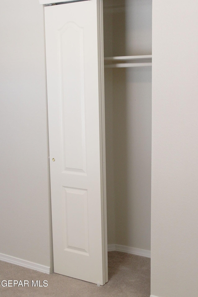 5040 Gold Ranch Avenue - Photo 4