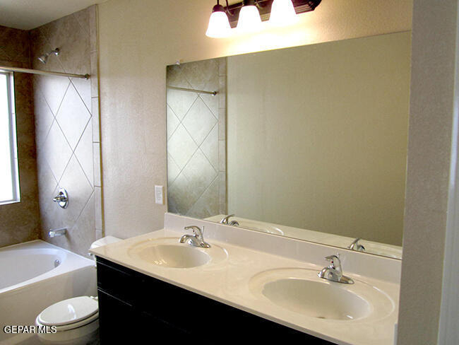 5040 Gold Ranch Avenue - Photo 15