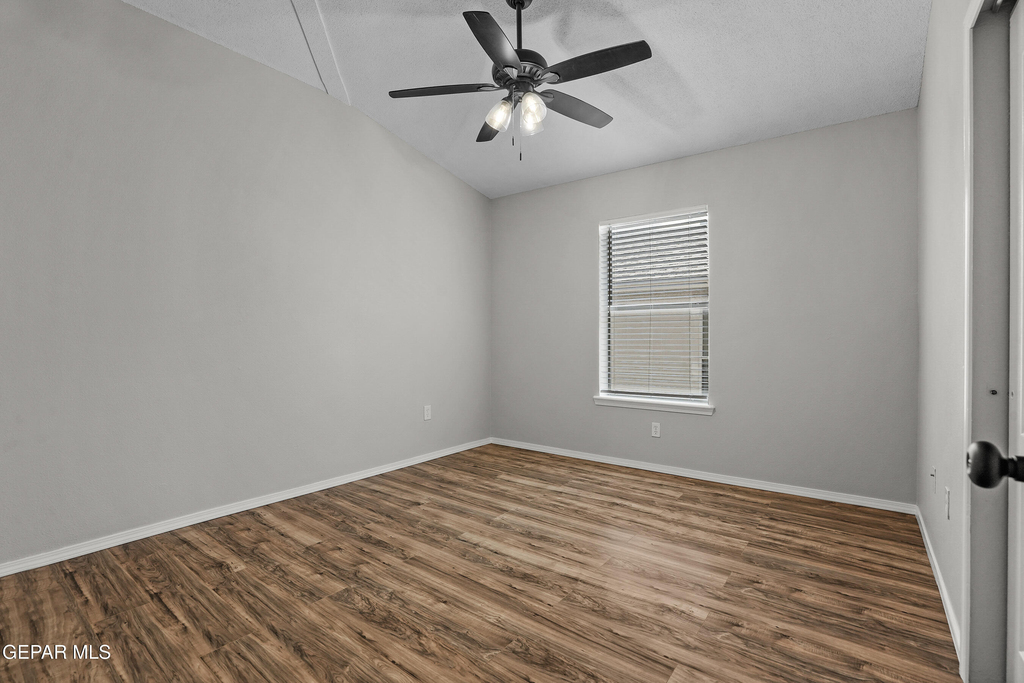 10039 Paloma Drive - Photo 17
