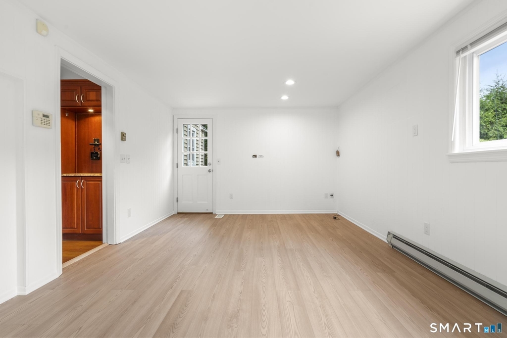 7 Fletcher Avenue - Photo 10