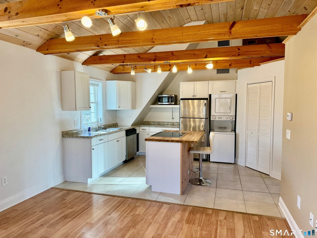 114 Meadowlark Lane - Photo 2