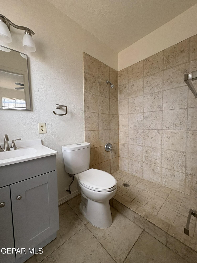 4900 Debeers Drive - Photo 11