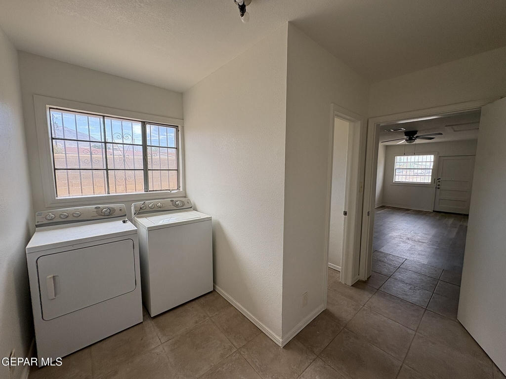 4900 Debeers Drive - Photo 20