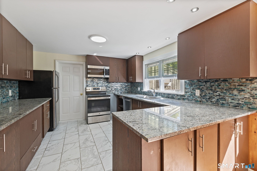 67 Hicock Drive - Photo 6