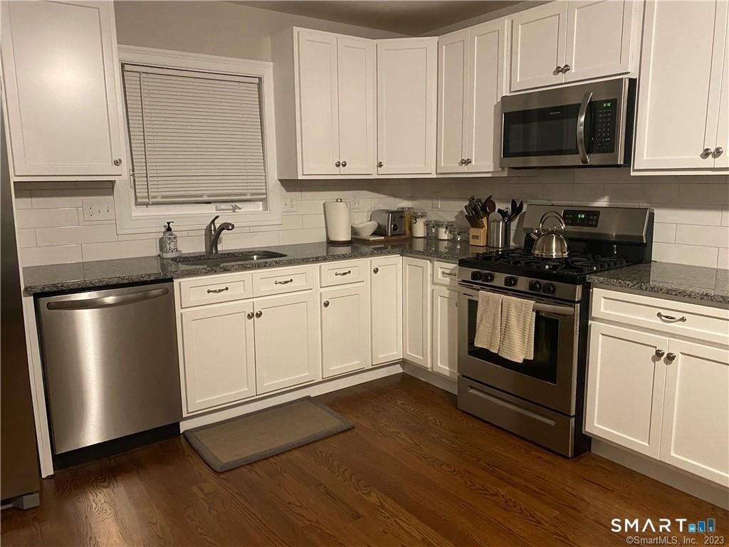 8 Svea Avenue - Photo 12