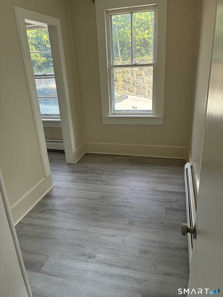 28 Comstock Street - Photo 8