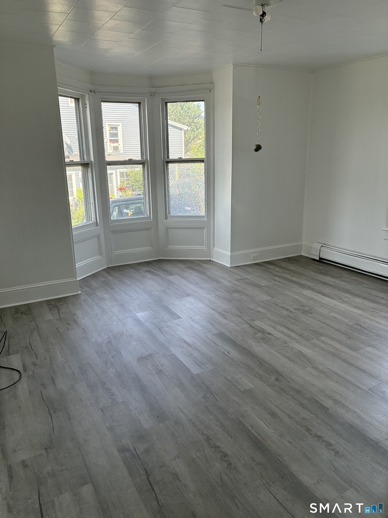 28 Comstock Street - Photo 0