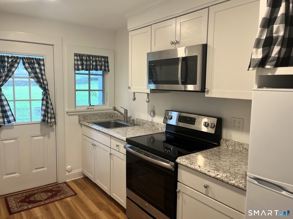 94 Honey Hill Road - Photo 1