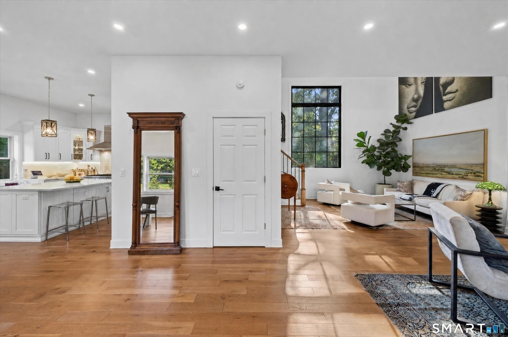6 Abbotts Lane - Photo 5