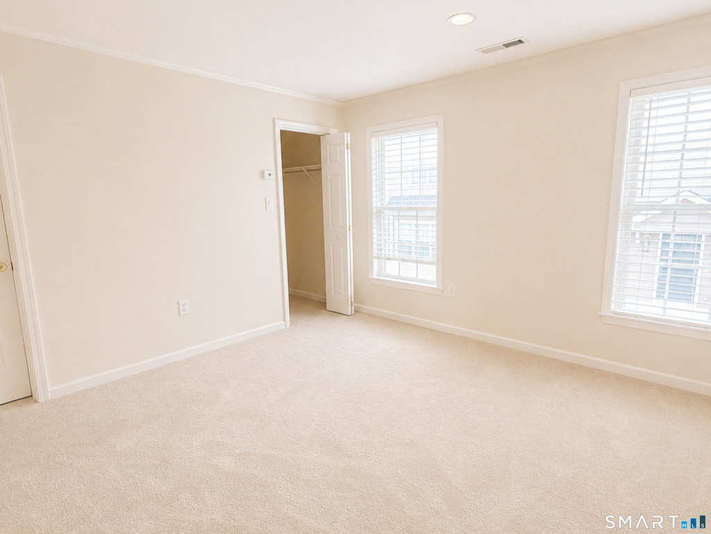 220 Castle Avenue - Photo 6