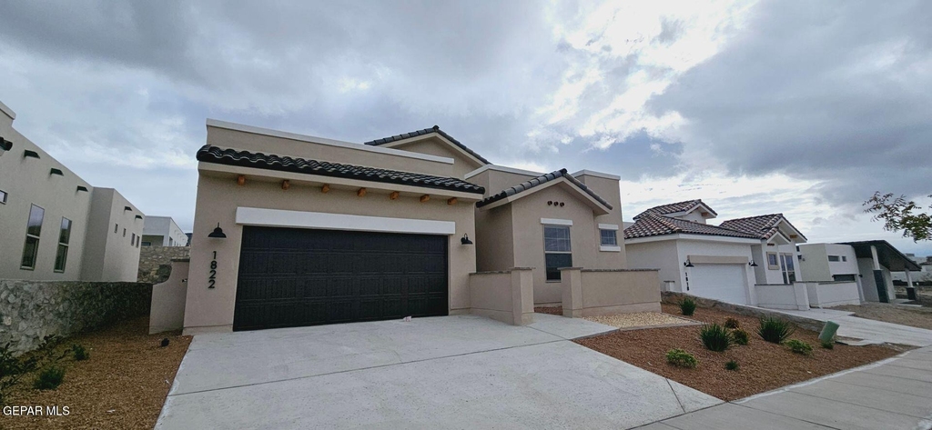1822 Bridle - Photo 1