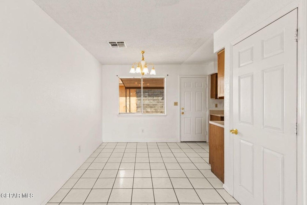 11701 Henry Phipps Drive - Photo 2