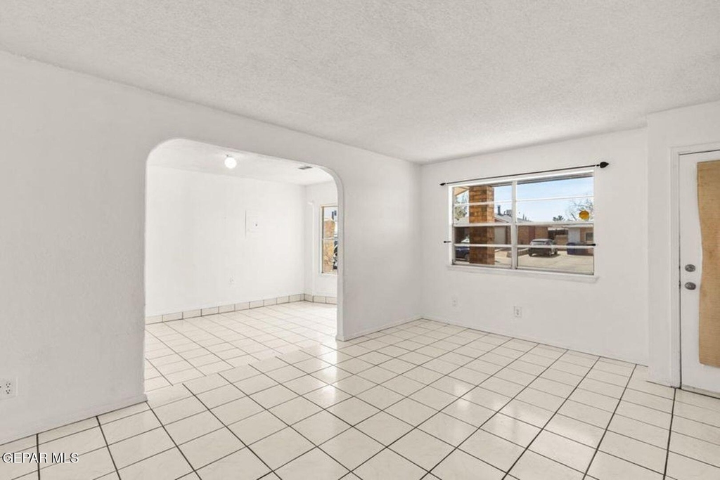 11701 Henry Phipps Drive - Photo 7