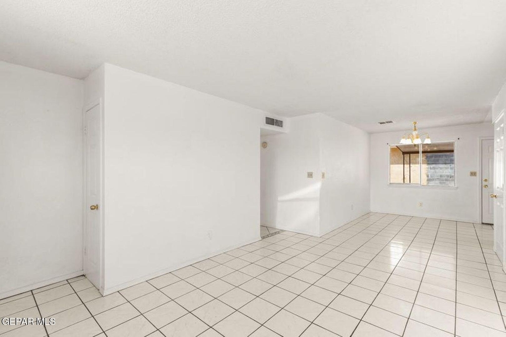 11701 Henry Phipps Drive - Photo 9