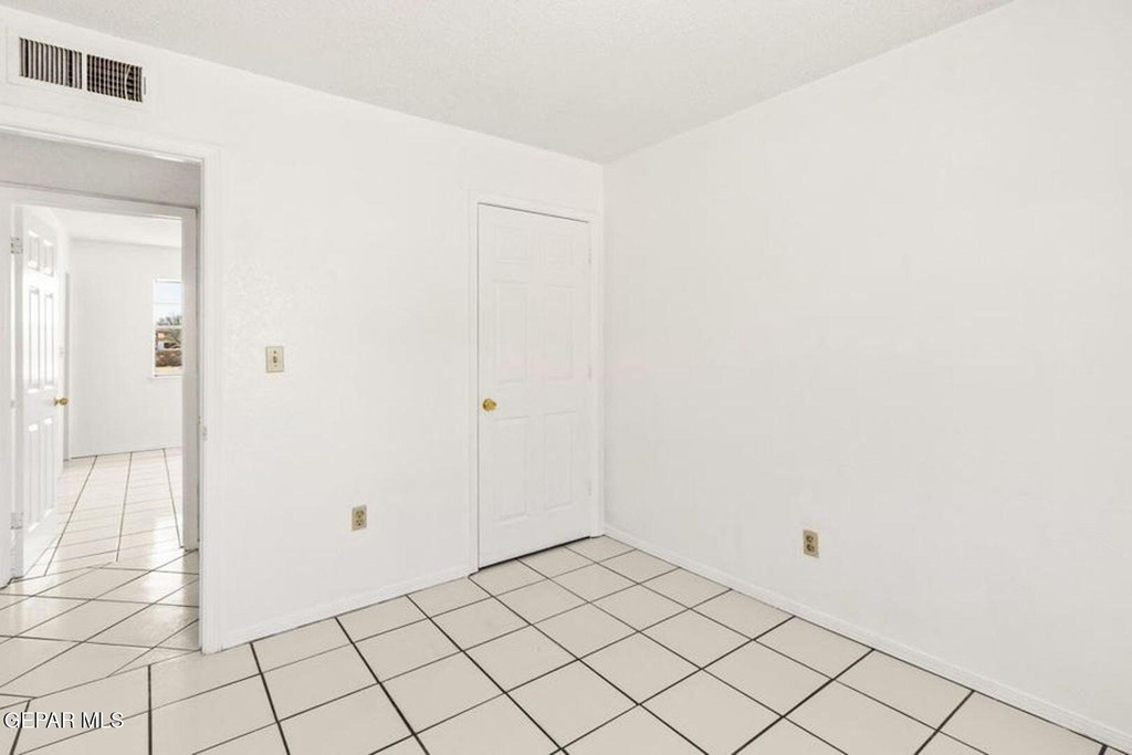 11701 Henry Phipps Drive - Photo 16