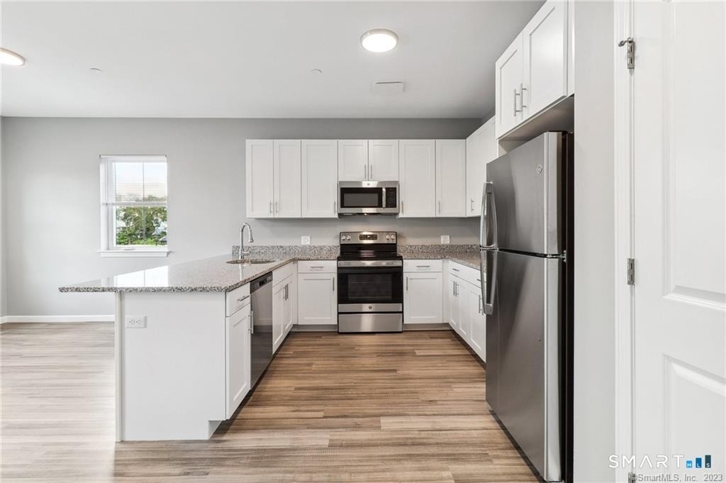 10 Steele Boulevard - Photo 15