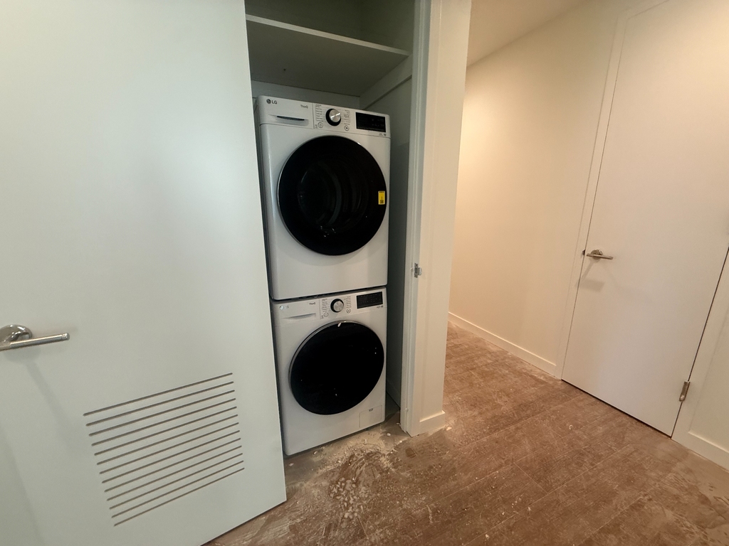 Luxury 3 Bedroom - Pearl & Pine  - Photo 6