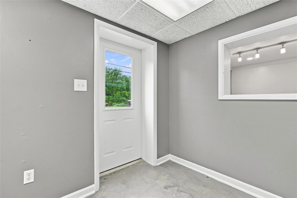 5761 Library Rd - Photo 7
