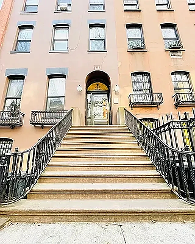 222 East 12th Street - Photo 12