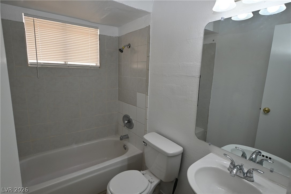 2301 Stewart Avenue - Photo 13