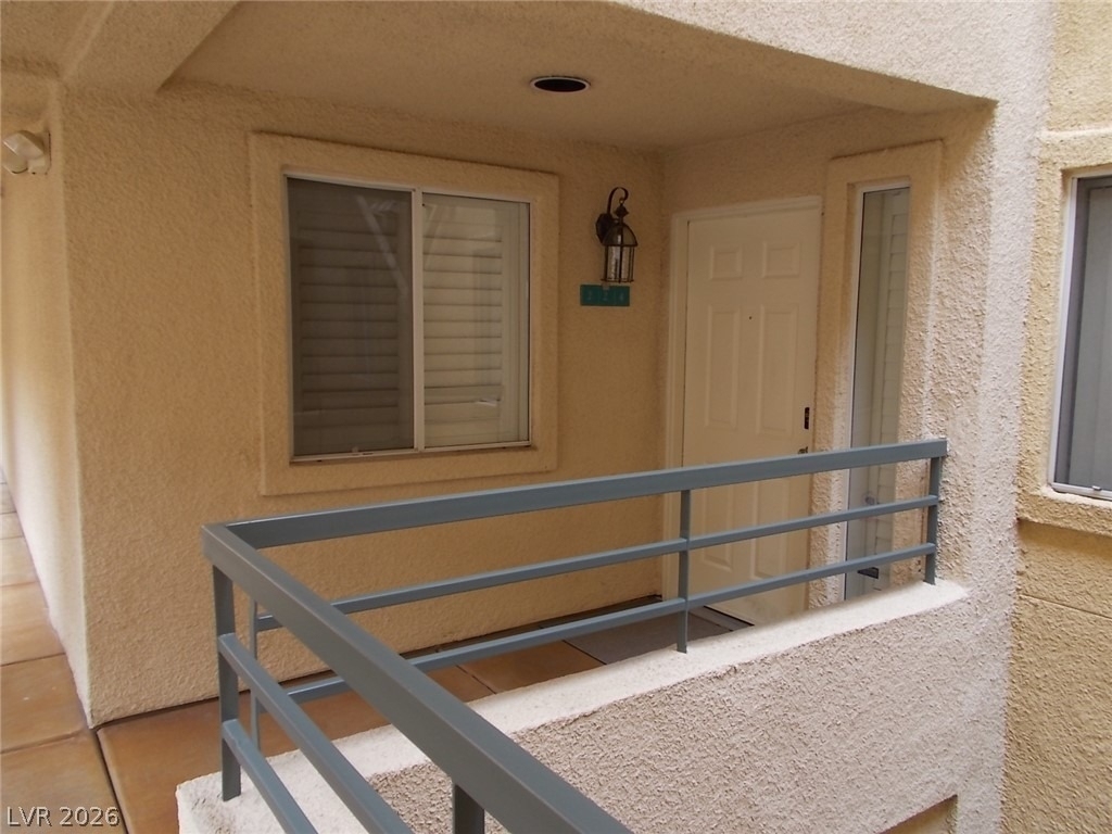 260 E Flamingo Road - Photo 2