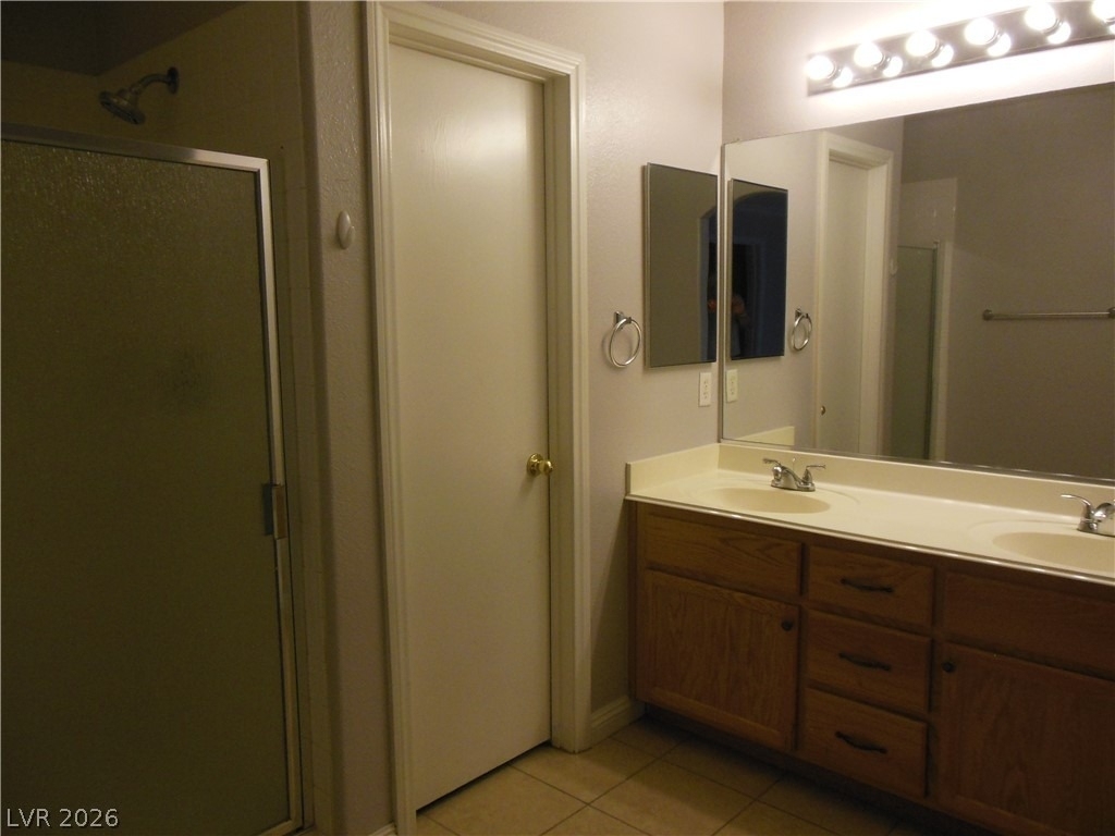 878 Scarlet Haze Avenue - Photo 12
