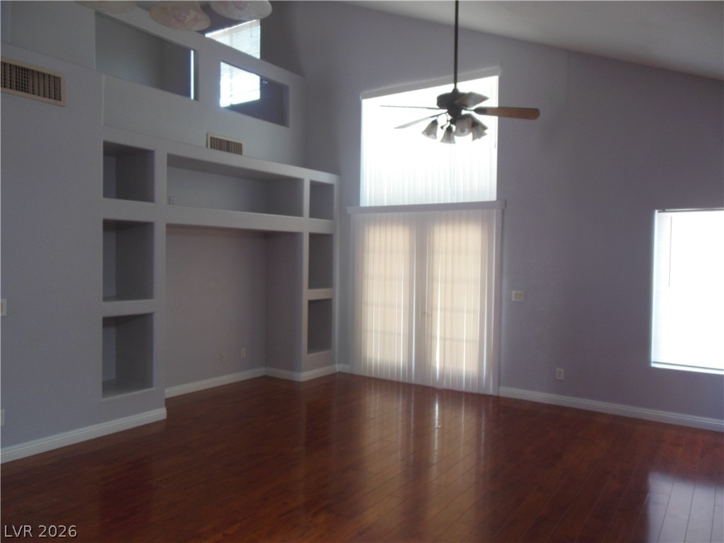 878 Scarlet Haze Avenue - Photo 8