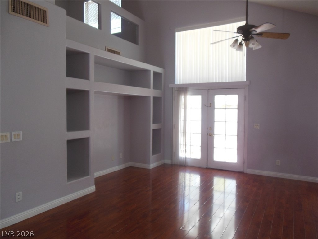 878 Scarlet Haze Avenue - Photo 10