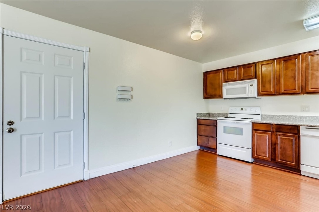 5229 Indian River Drive - Photo 9