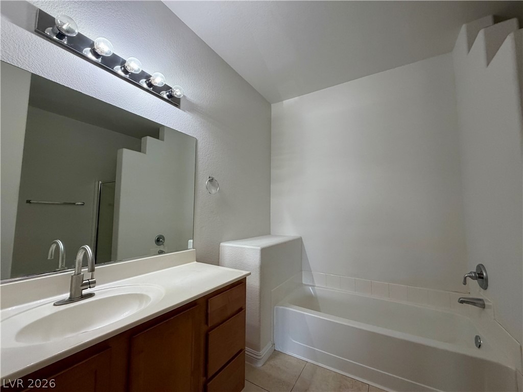 2291 W Horizon Ridge Parkway - Photo 12