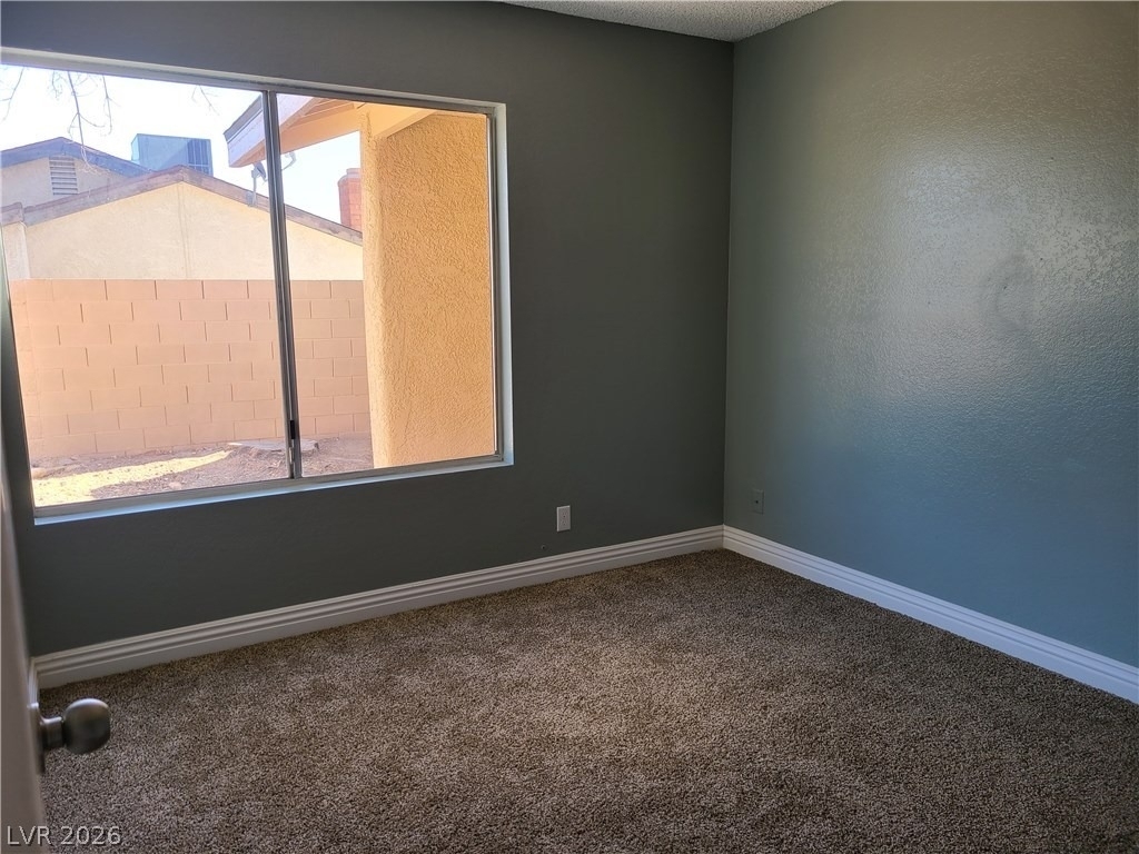 6751 Ledgewood Drive - Photo 14