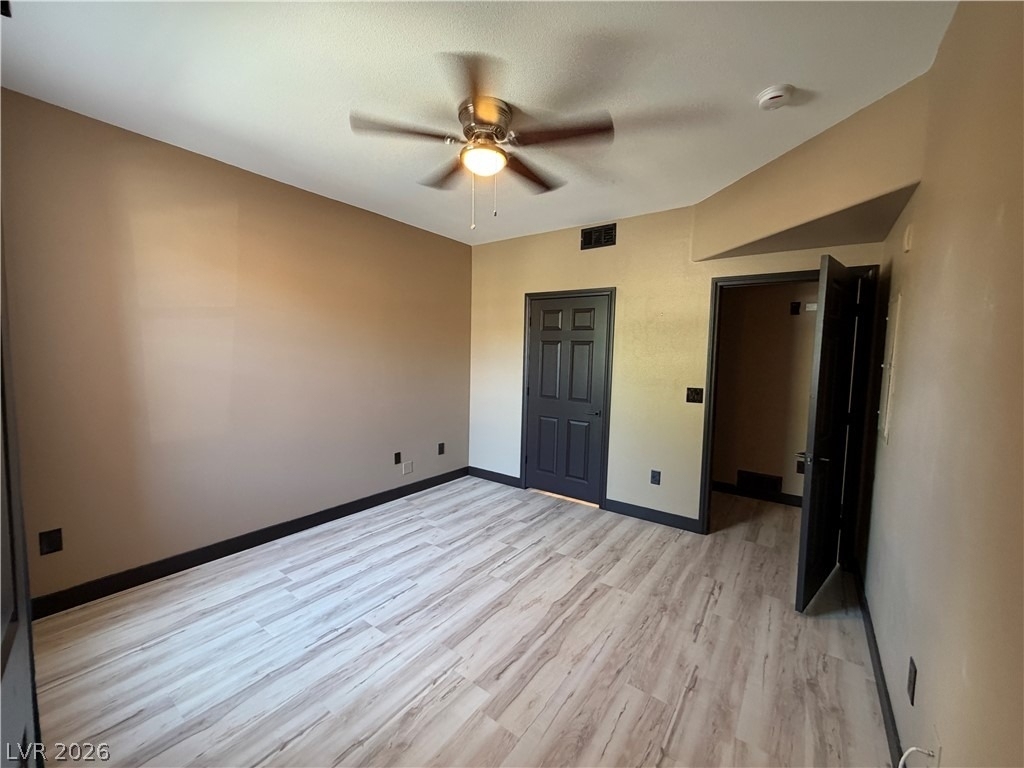 8000 W Badura Avenue - Photo 23