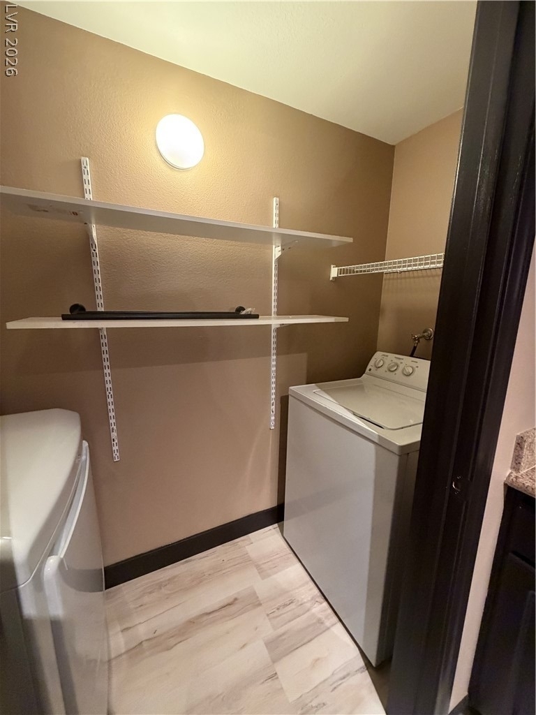 8000 W Badura Avenue - Photo 18