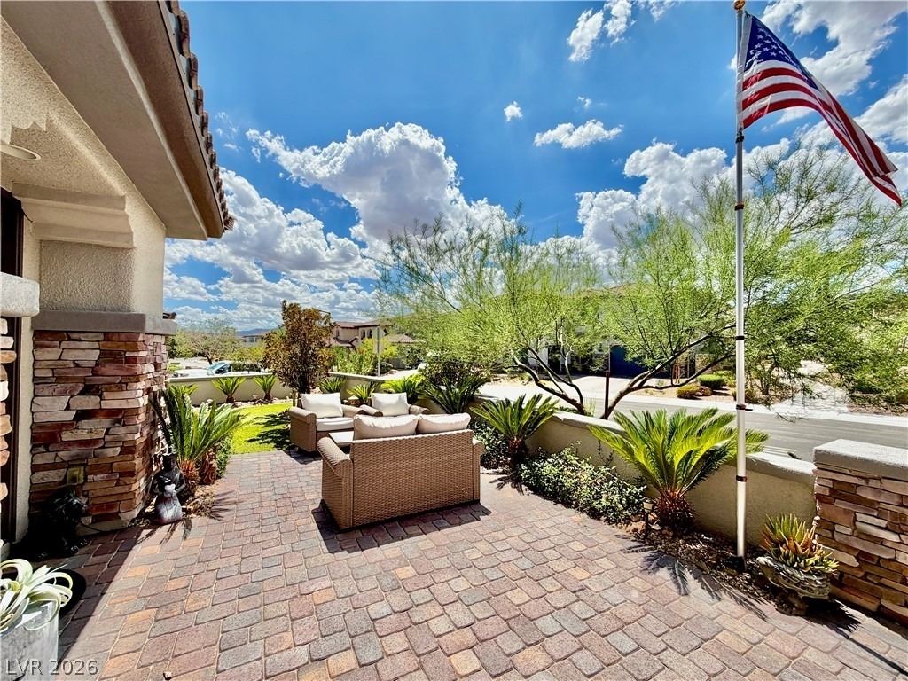 272 Highspring Street - Photo 4