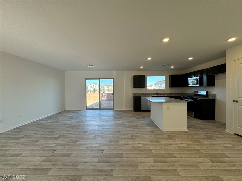 7640 Royal Halo Avenue - Photo 2