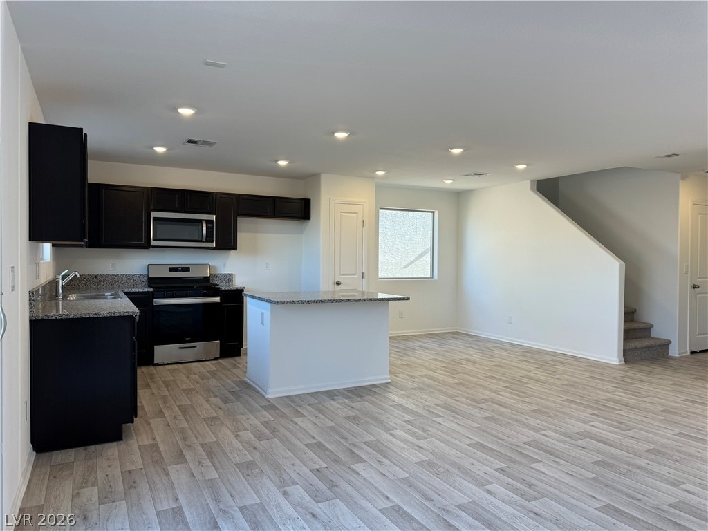 7640 Royal Halo Avenue - Photo 23