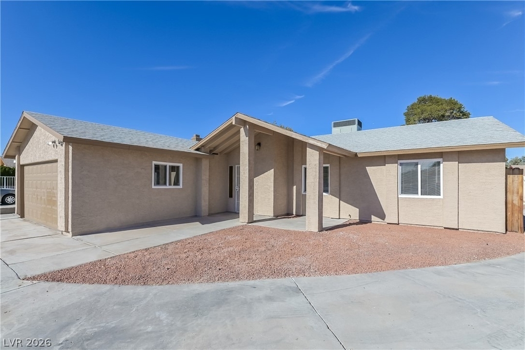 5322 Camden Avenue - Photo 0