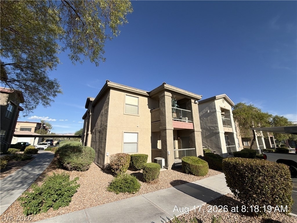 8000 W Badura Avenue - Photo 0