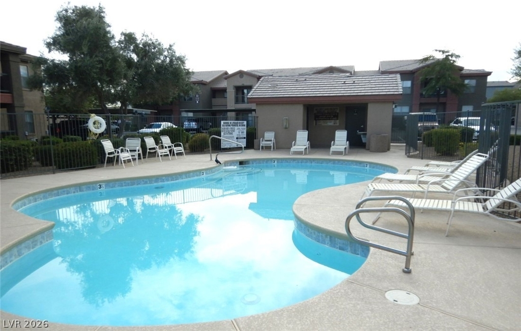 8000 W Badura Avenue - Photo 37