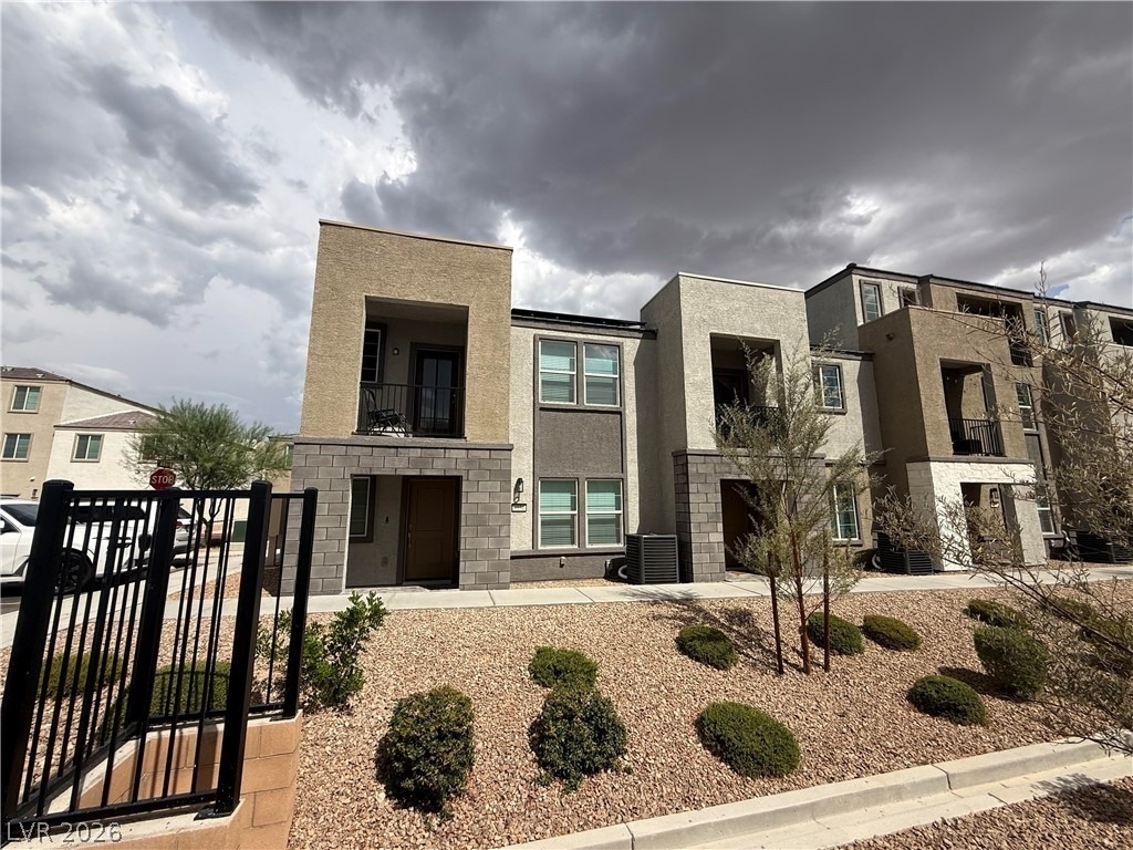 6131 Garden Oasis Street - Photo 1