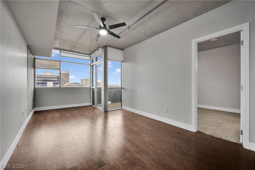 353 E Bonneville Avenue - Photo 7
