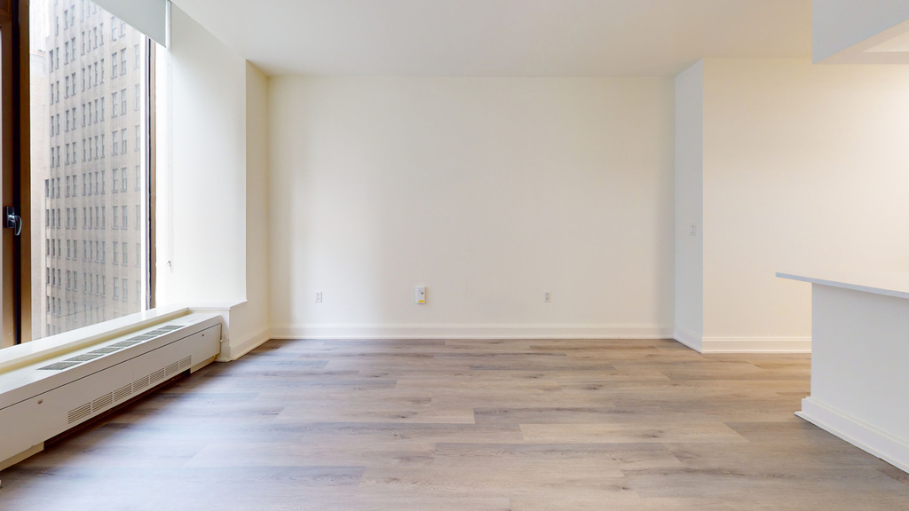 10 Hanover Square - Photo 3