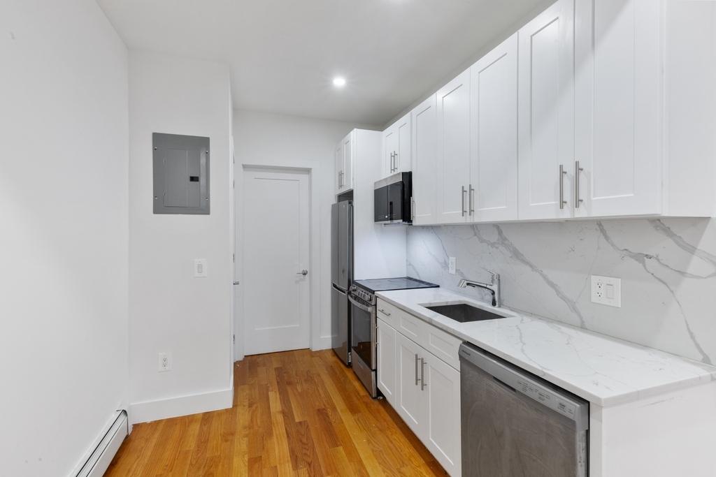 814 Macon Street - Photo 3