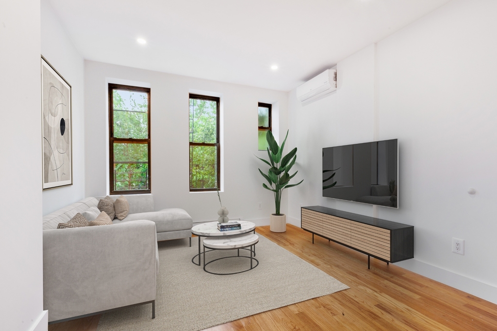 814 Macon Street - Photo 0