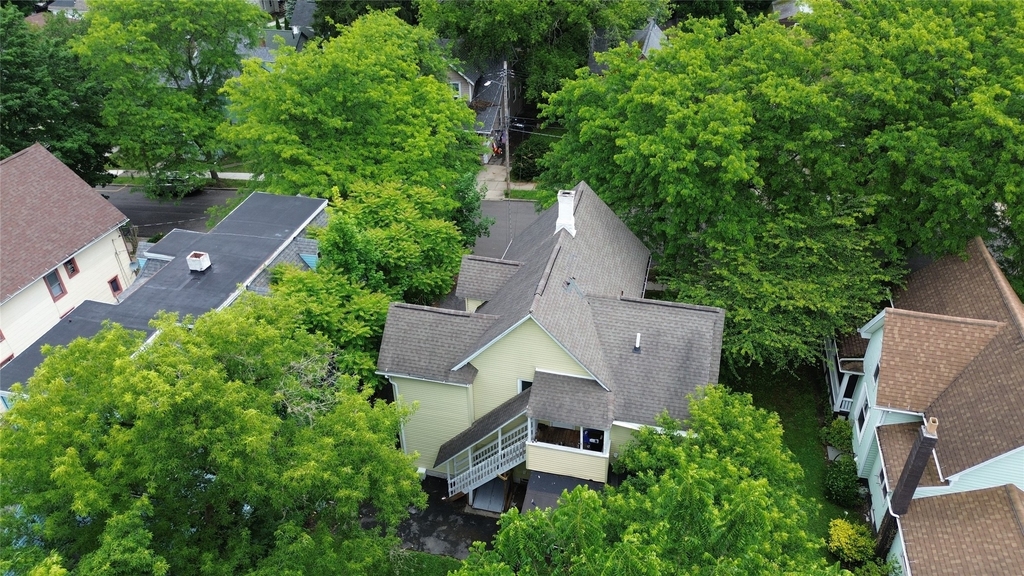 6 Carlton Street - Photo 3