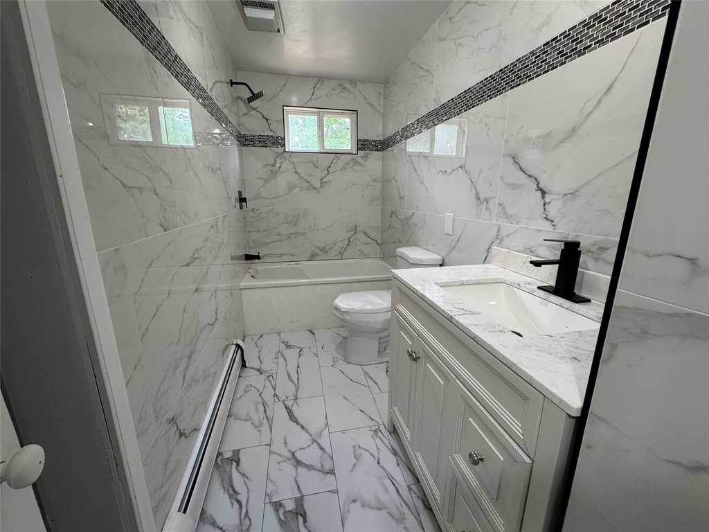 1013 Main Street - Photo 5