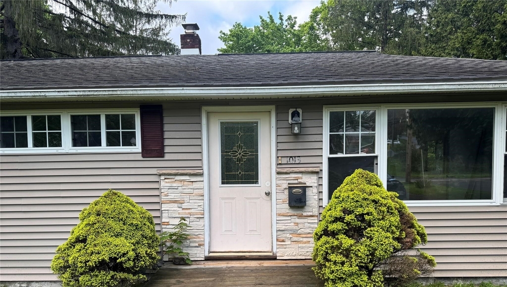 1013 Main Street - Photo 1